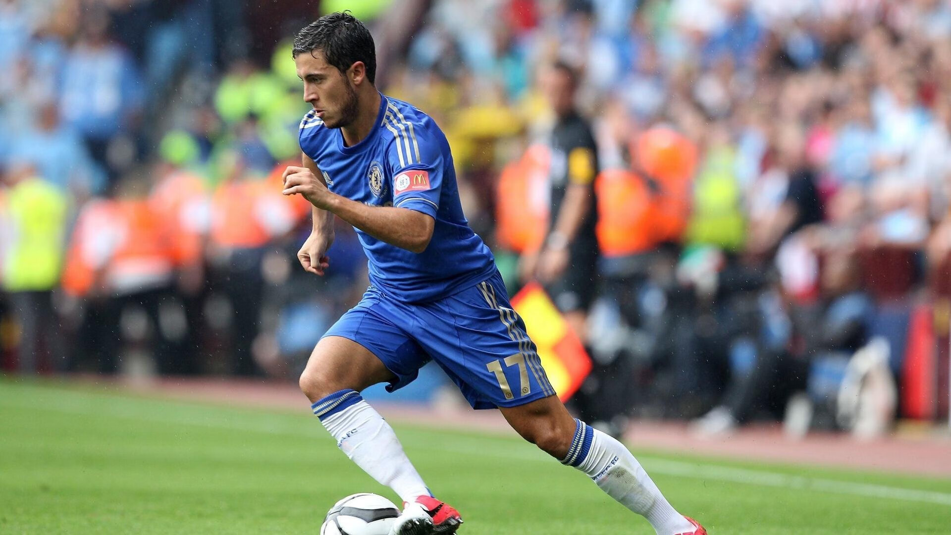 ky体育娱乐-赛场突发大暴雨,比赛瞬间变天,比赛当天下雨